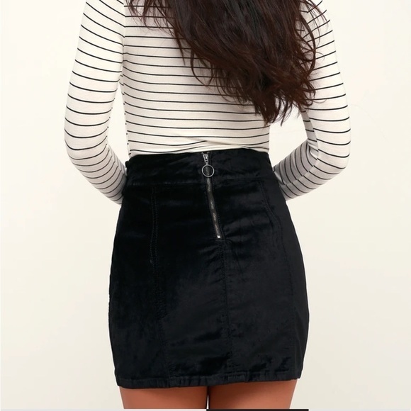 FREE PEOPLE Retro Mini Velvet Skirt - Picture 3 of 10